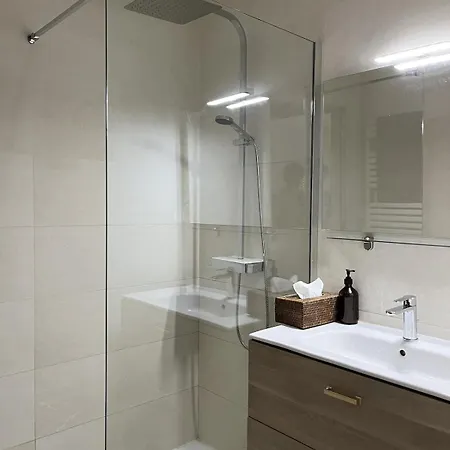 Stylish Apartment, 6 - Popular Area Lyon